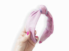 Carica l&#39;immagine nel visualizzatore di Gallery, Cerchietto capelli donna rosa - Multifaces design
